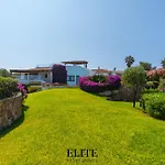 Romazzino Con Vista Mare *