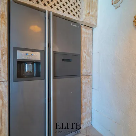 Romazzino Con Vista Mare Villa