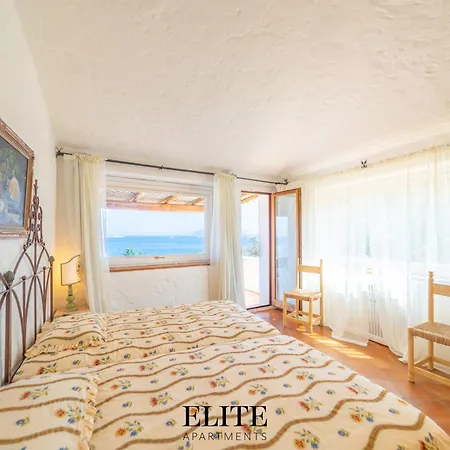 Romazzino Con Vista Mare ヴィラ